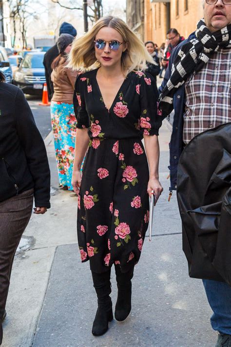 Kristen Bell Casual Style Midtown In New York 323 2017 Celebmafia