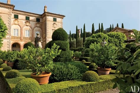 52 Beautifully Landscaped Home Gardens Architectural Digest Tuscan