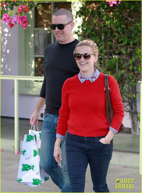 Photo Reese Witherspoon Jim Toth Holiday Lunch Photo Just Jared Entertainment News