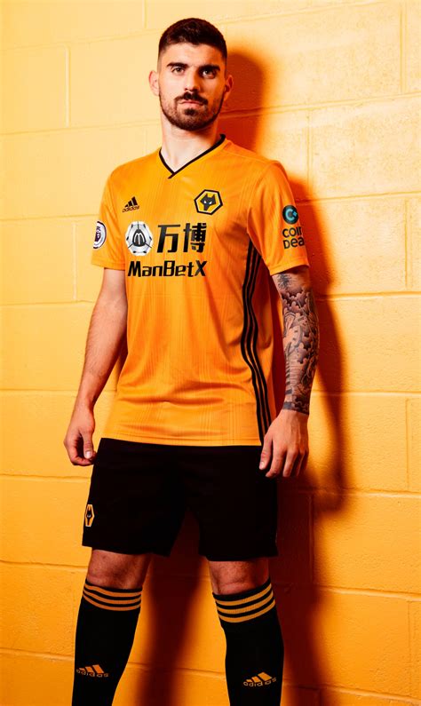 Read hotel reviews and choose the best hotel deal for your stay. Camiseta Adidas del Wolverhampton 2019/20