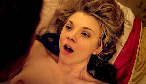 Natalie Dormer在电影丑闻中的裸体性爱场景 xHamster