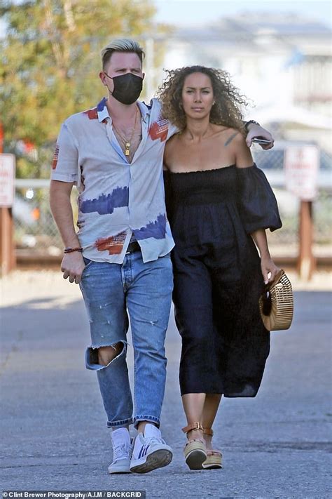 Leona Lewis Strolls With Husband Dennis Jauch In La Readsector