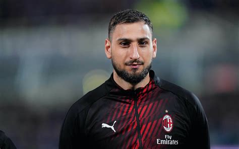 Goalkeeper gianluigi donnarumma, pictured in may 2017, has agreed to sign an extended deal with ac milan, despite previously saying. MN: Donnarumma wants to stay at Milan - Rangnick could be ...