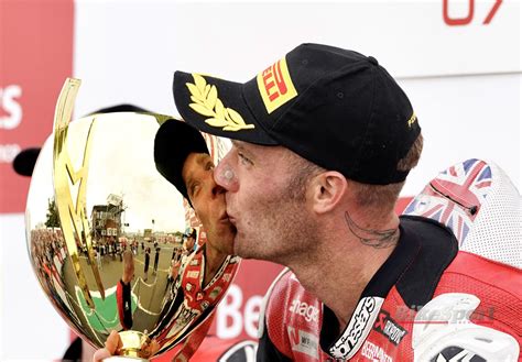 exclusive tommy bridewell on why he chose honda over ducati for 2024 bsb title defence