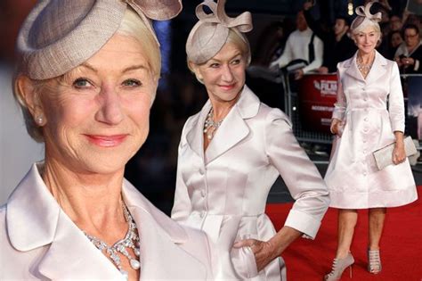 Helen Mirren 70 Is Style Icon As She Stuns In Pale Pink Dress At