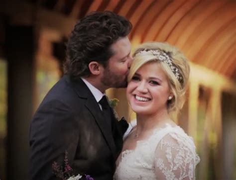 Kelly Clarkson Shares A Wedding Video