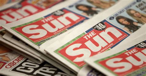 Rupert Murdoch S Sun Tabloid Drops Topless Page Girls After Years