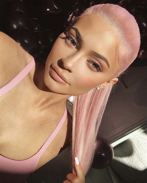kylie jenner has new pastel pink hair and this is how to get it grazia