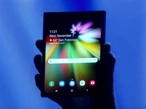 Samsung Shows Off Its Foldable Smartphone Concept With An Infinity Flex