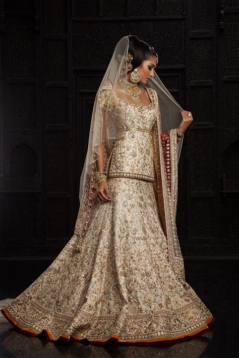 Tarun Tahiliani Lengha For India Bridal Fashion Week 2014 Bridal Dress Design Indian Wedding