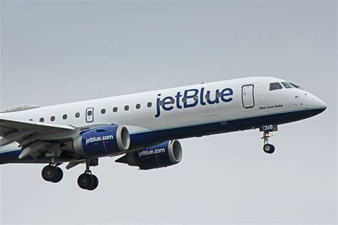 N318jb Jetblue Embraer E190 At Buffalo Niagara International Airport