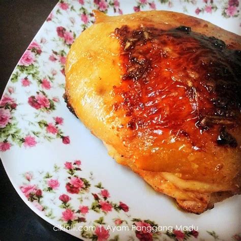 Akak sakit kepala tidak pernah mendapat, jadi apabila nasi ayam, menyelesaikan masalah itu. Resepi Ayam Golek Madu Berempah