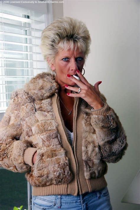 Pin By Kenmac On Smoking Fur Coat Fashion Coat