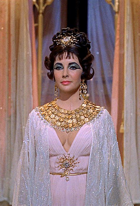 Elizabethcleopatra Elizabeth Taylor Cleopatra Egyptian Fashion