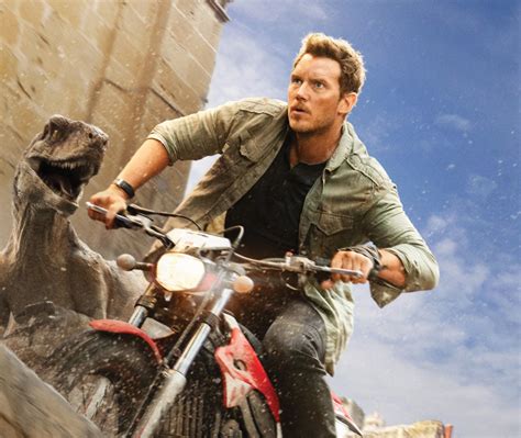 1280x1080 Resolution Chris Pratt In Jurassic World Dominion Movie 1280x1080 Resolution Wallpaper
