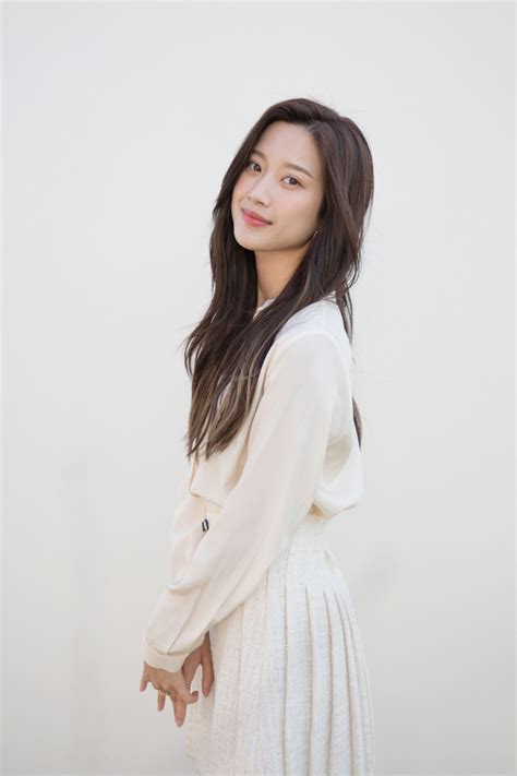 Actor Moon Ga Young Talks Acting The Role Of An Actress