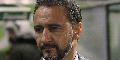 Fenerbahçe, i̇smail kartal'dan boşalan teknik direktörlük koltuğuna, portekizli teknik adam vitor pereira'nın getirildiğini resmen açıkladı. Vitor Pereira Fenerbahçe'de - Olay Gazetesi Bursa