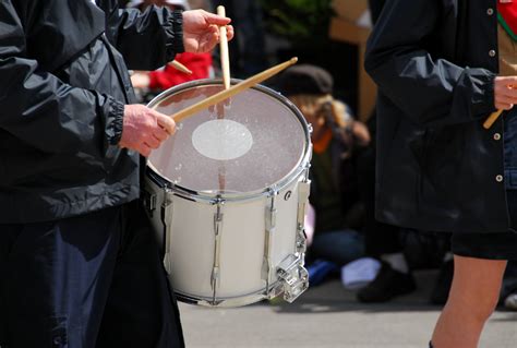 Best Marching Snare Drum Guide With My Top 4 Recommendations