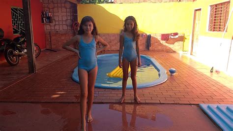 I rested with my girls. Desafio da piscina