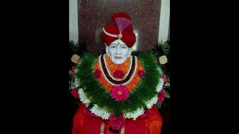 A slideshow of mesmerizing images of his holiness sant shree gajanan maharaj from shegaon, this application enables all the devotees to enchant aarti while they. Gajanan Maharaj Aarti in marathi - YouTube