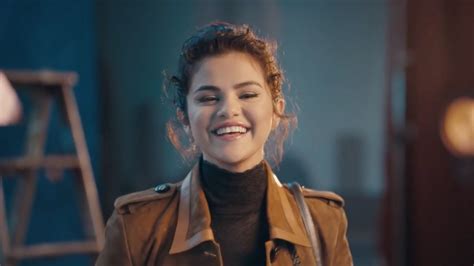 Selena Gomez Stars In Coachs Super Adorable Holiday Campaign Clothes