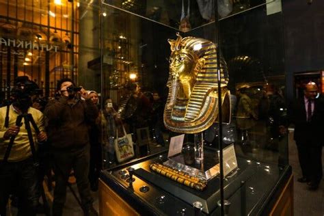 King Tut Died Long Ago But The Debate About His Tomb Rages On Cervantes