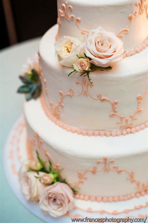Cake Embellishments By Plum Sage Flowers Photo By Frances Marron