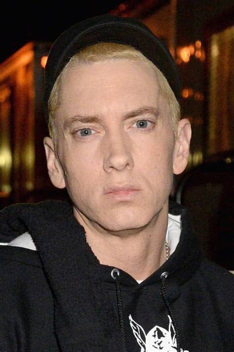 Eminem and the marshall mathers foundation are proud to announce an exciting new partnership with. Eminem Has Got Beards Now & the Internet is Freaking Out ...