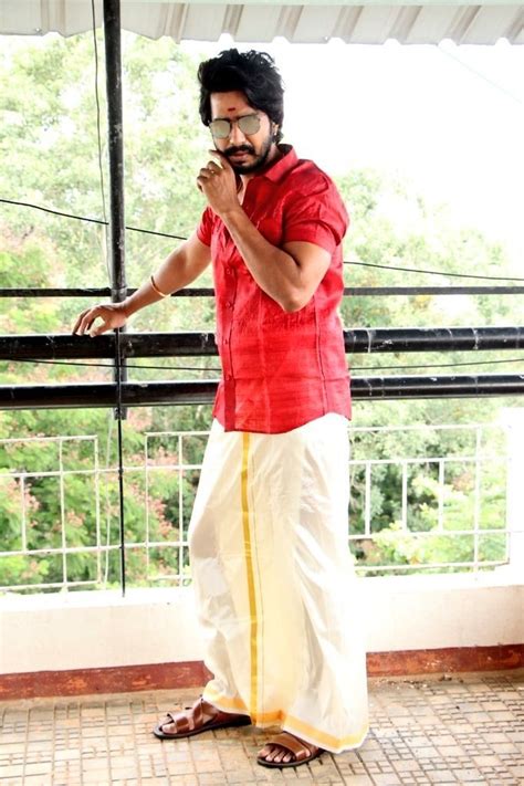 Actor vishnu vishal photo gallery images, best pictures from vishnu vishal tamil movies, view all 52+ new images of tamil actor vishnu vishal. Vishnu Vishal (aka) VishnuVishal photos stills & images