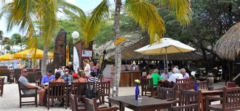 aruba restaurants moomba beach bar and restaurant