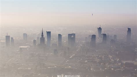 Wprowadzenie darmowej komunikacji ze względu na smog to drugi taki przypadek w warszawie. Smog w Warszawie z lotu ptaka | MaciejMargas.com
