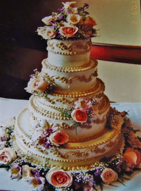 Wish her in unique way. Peach & beige wedding cake design in buttercream with ...