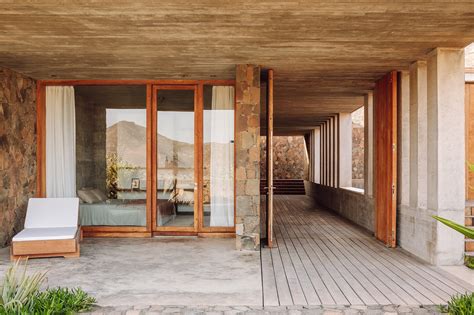 Barefoot Luxury | LIFE