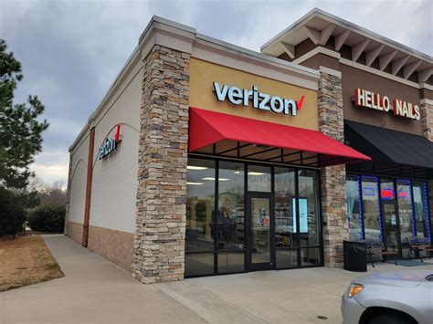 Locust, North Carolina: Victra - Verizon Authorized Retailer