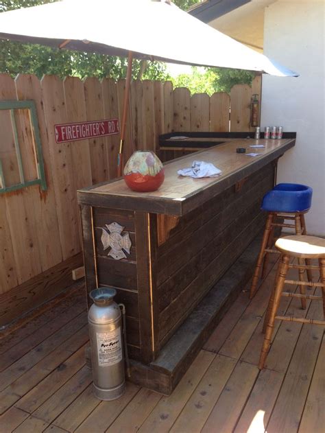 Good Idea For Small Bar In The Corner Of The Deck Outdoor Wooden Bar