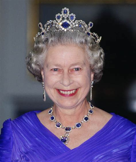 The Queen The Modern Sapphire Tiara Catherine Duchess Of Cambridge