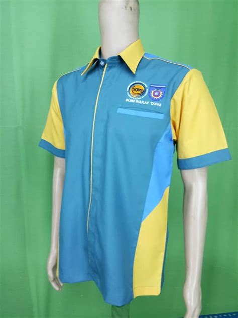 See more ideas about corporate uniforms, ladies blouse designs, uniform design. Baju Korporat