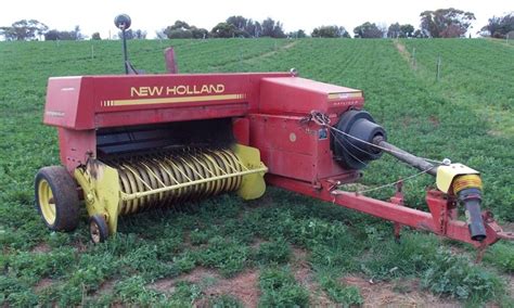 New Holland Small Square Baler Machinery And Equipment Hay