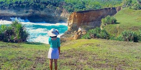 Sebenarnya di kebumen dan sukabumi juga terdapat karang bolong namun yang akan. Telepon Pantai Karang Bolong - Hati Hati Yang Mau Berlibur Ke Pantai Karang Bolong Anyer Kaskus ...
