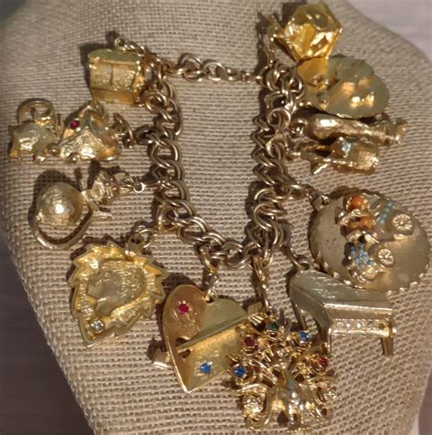 Vintage Ajc Co 120 12kt Gf Gold Filled Heavy Loaded 12 Charm Bracelet