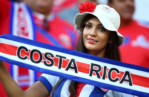 26 Hottest Fans Of The World Cup Pop Culture Gallery Ebaums World