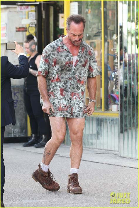 Christopher Meloni Bares His Butt While Pantsless On Set Photo 4154944