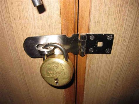 However, several key combinations still work, like ctrl+alt+delete and win+l. Cabinet Door Locks with Key - Home Furniture Design