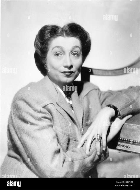 Aline Macmahon Film Actress With Arm On Chair Stock Photo Alamy