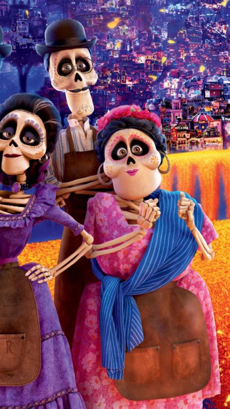 It'll move you from happiness to tears, from memories of the past to the joy to watch coco is to love coco, and to remember the cocos in your life that are no longer among us. Coco 2017 Movie, HD 8K Wallpaper