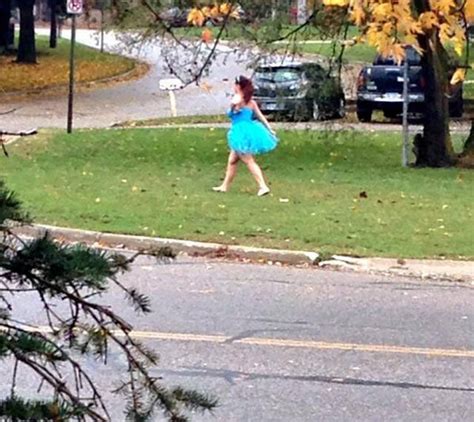 23 Times Embarrassed Girls Were Caught In The Walk Of Shame Funny