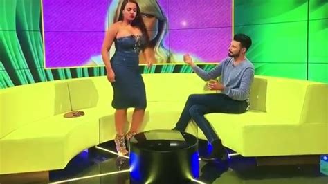 Tv Presenter Dress Splits Whilst Wearing No Underwear Youtube