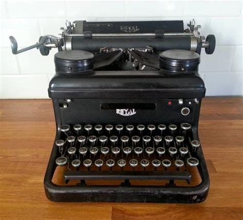 Изучайте релизы azlan & the typewriter на discogs. Antique Royal Typewriter Heavy Cast Iron. by TheCoolCurator