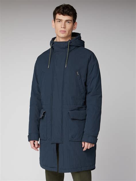 Ben sherman have been inspiring for generations, and their selection of jackets and coats boast superior quality for every day use with a stylish design. Men's Navy Blue Fishtail Parka | Ben Sherman | Est 1963
