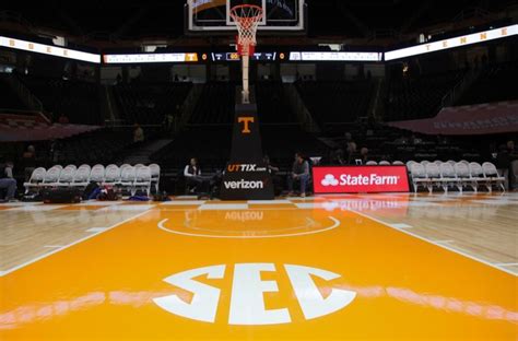 Men S Tennessee Basketball 3 Takeaways From Vols Exhibition Win
